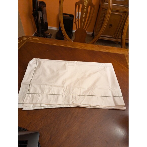 Hilton Hotel Pillowcase Sham White Sateen With Gray Stripe King Set 2 - Picture 2 of 15